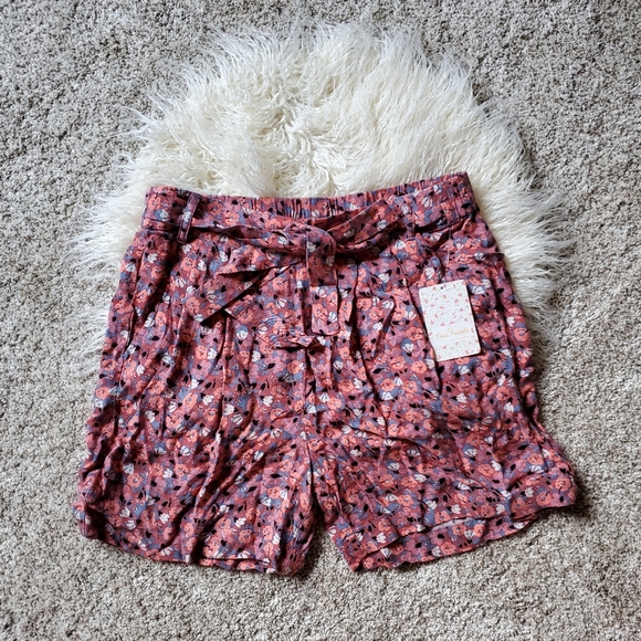 Free People Pants - NWT Free People floral shorts